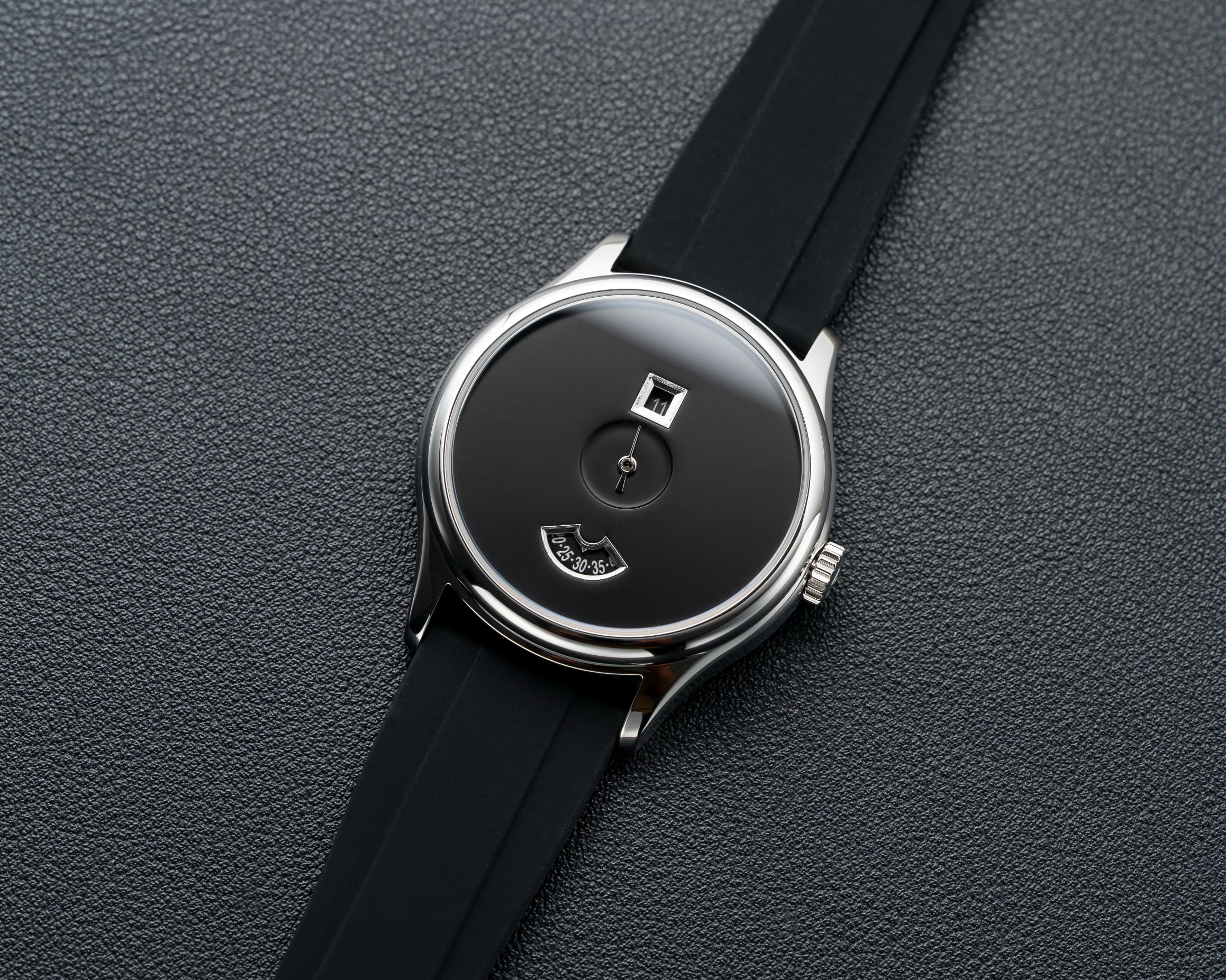 Initiale Classique Heure Sautante